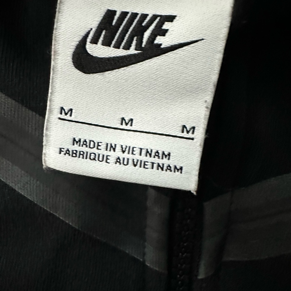 Nike tech - Picture 2 of 6